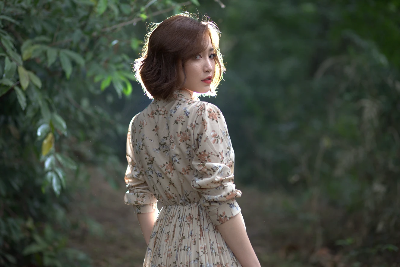 16张森林美女精修调色素材RAW原片CR2格式人像精修练习素材-美夕摄影